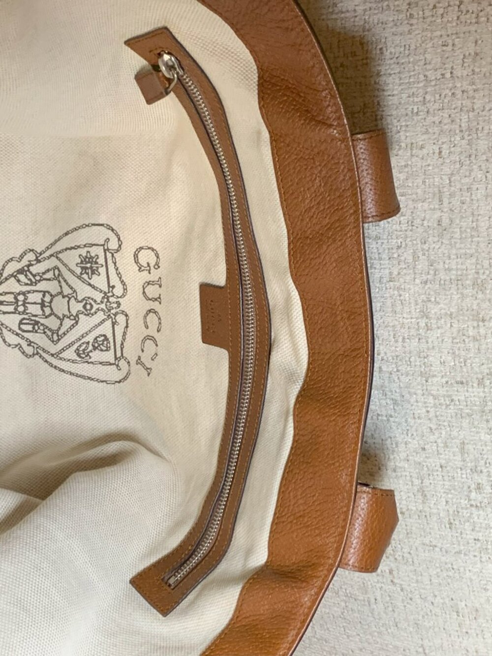 Gucci Crest Braided-Handle Large Canvas Tote - Picture 8 of 16